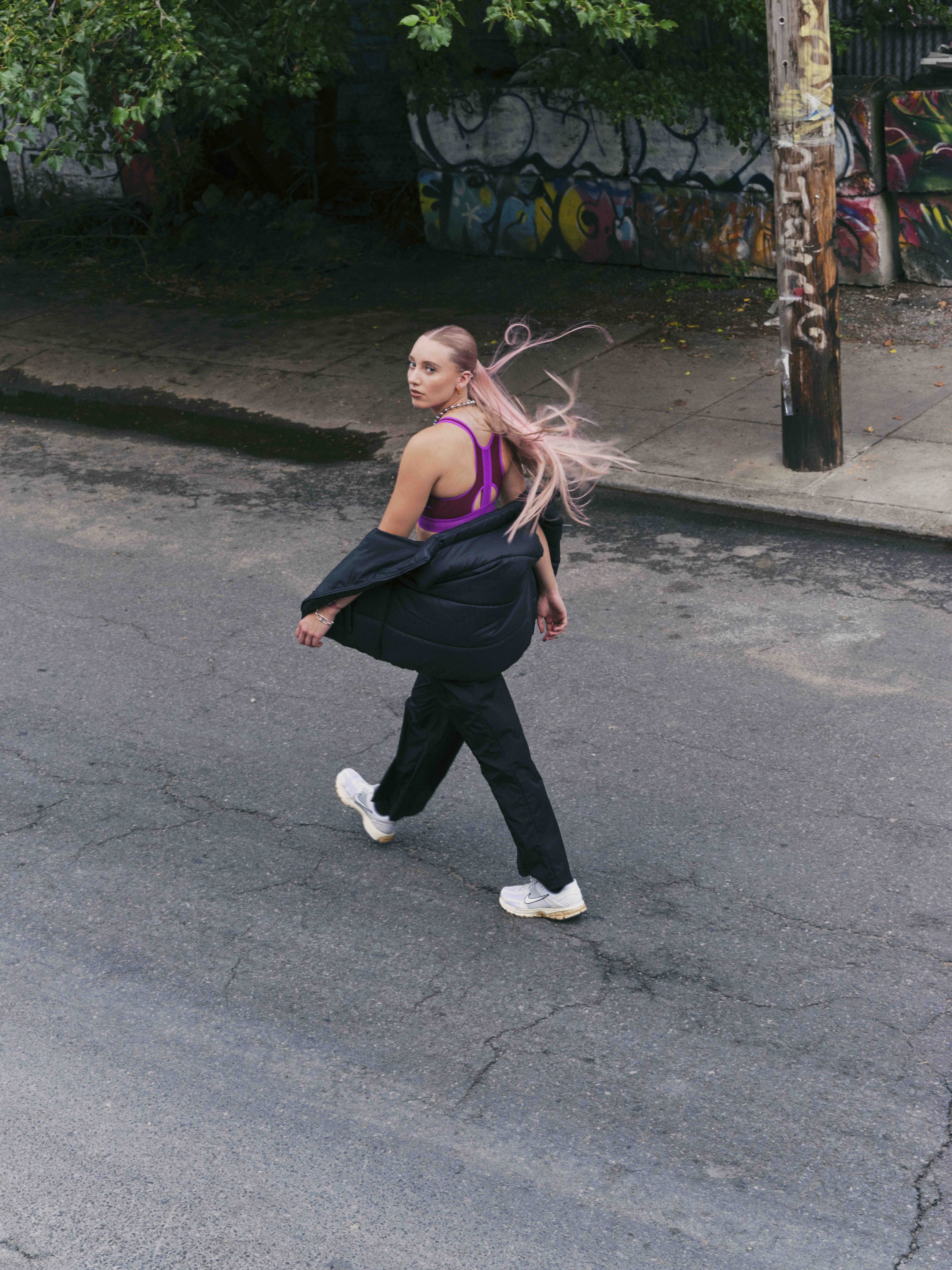Nike Vomero Advances Retro Running Style with New Colors and