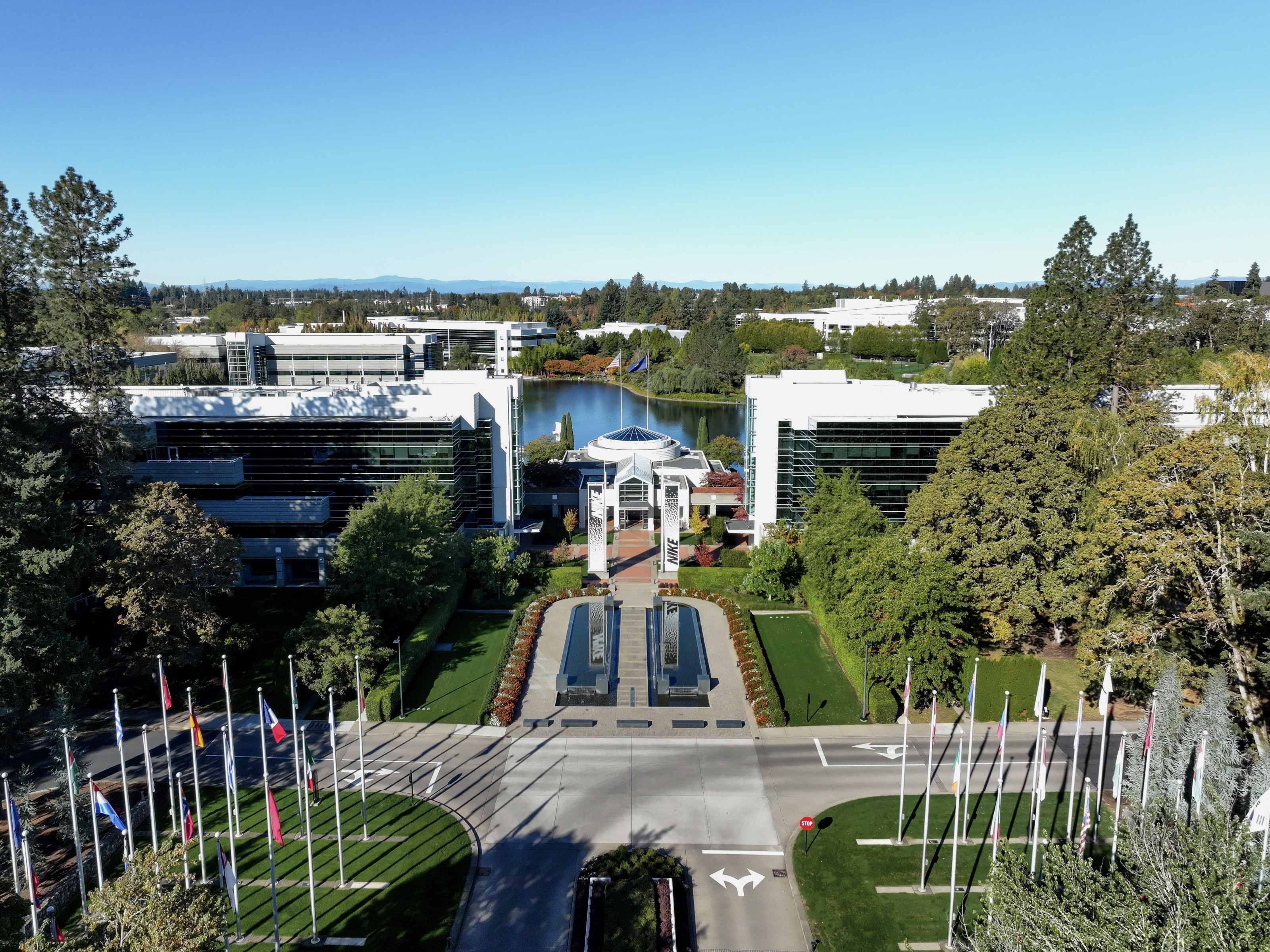 where is nike headquarters located