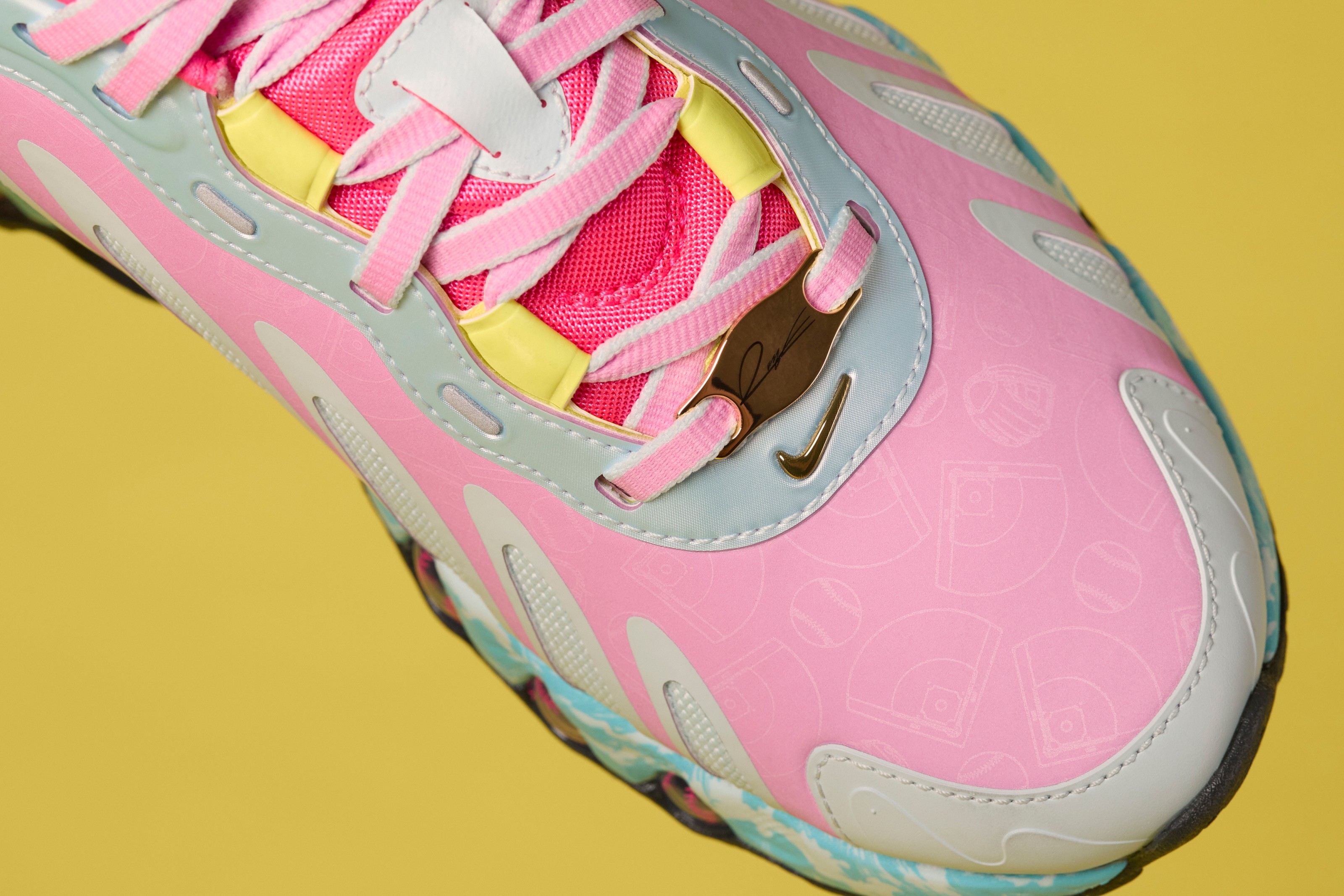 doernbecher freestyle air max 270