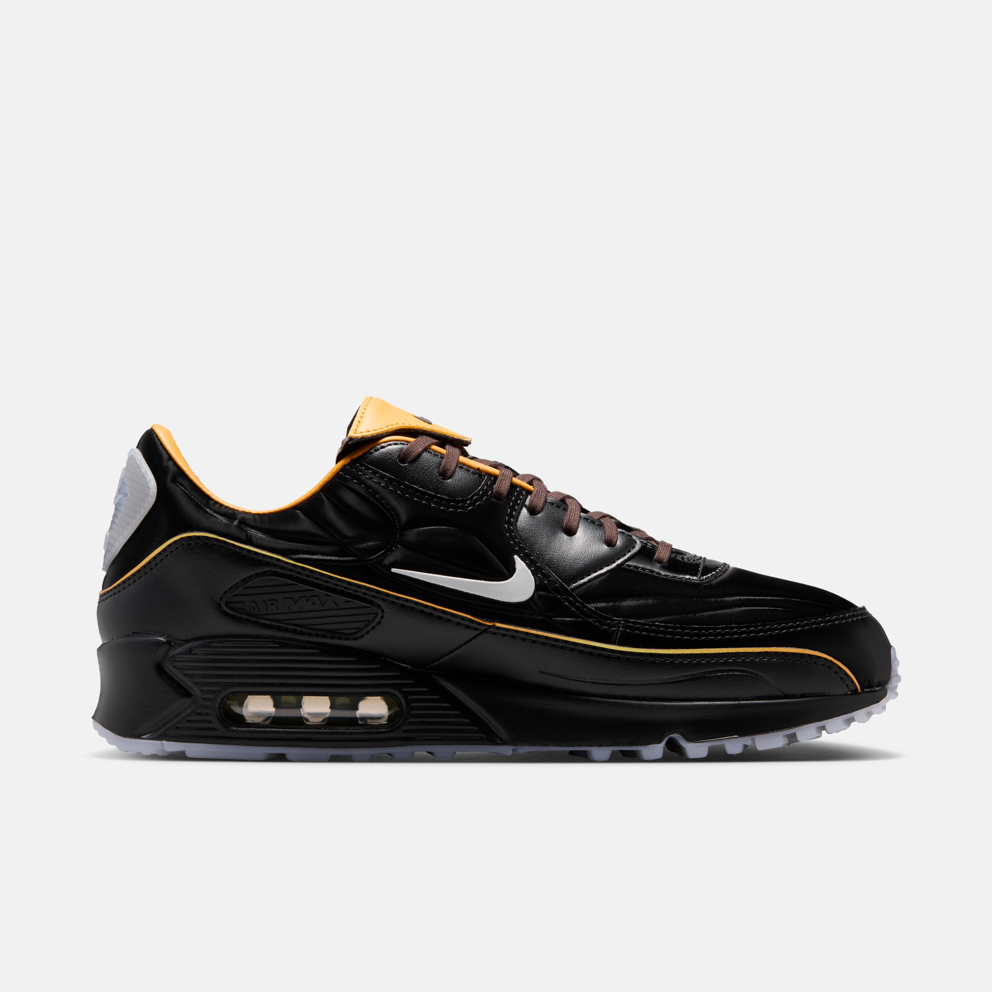 NikeがMad 90コレクションを発表。4つの名作サッカーシューズを、エア