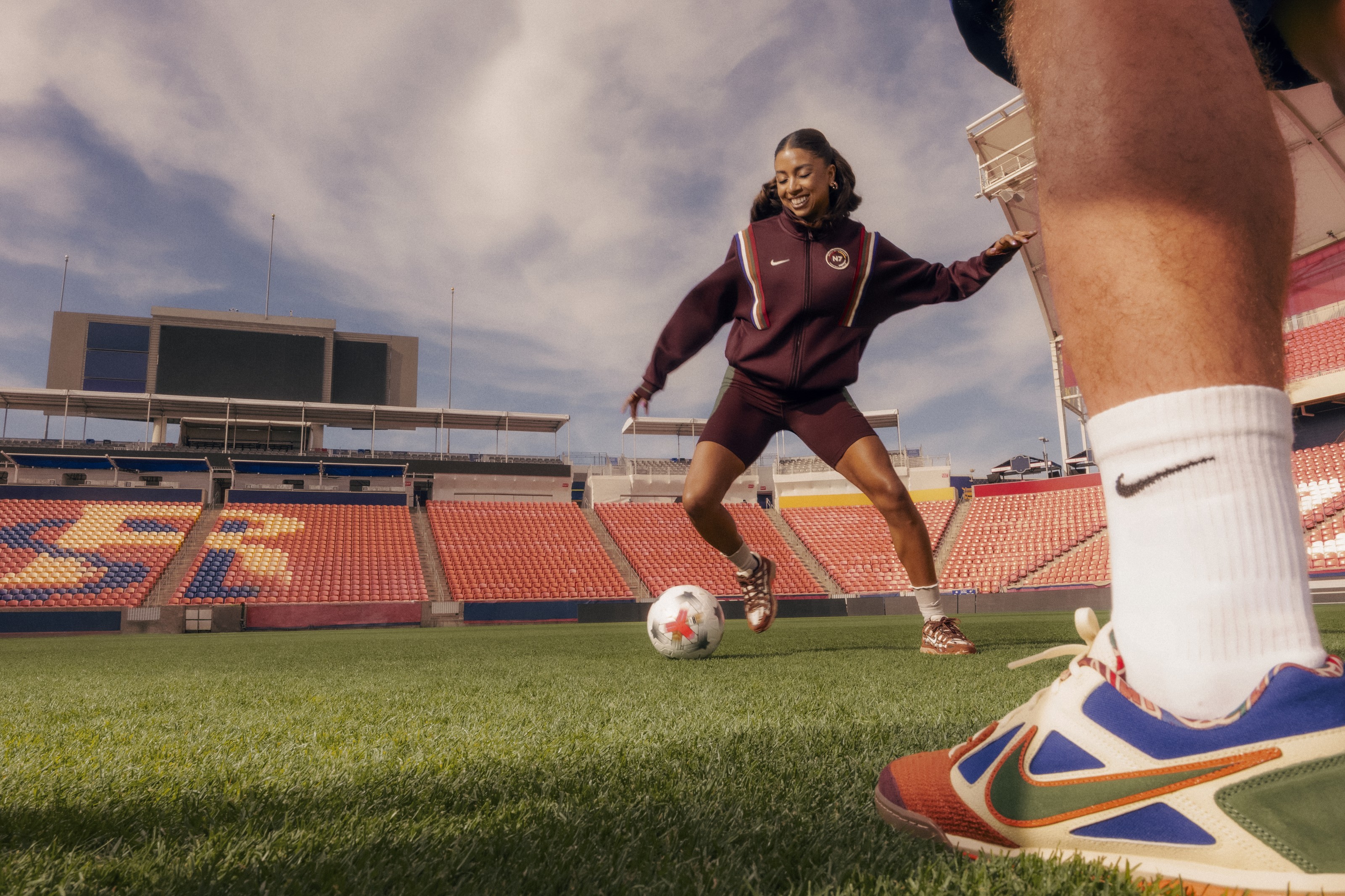 verdy nikefootball girlsdon'tcry 野村訓市 Nike's New N7 Collection Celebrates Indigenous Communities on and