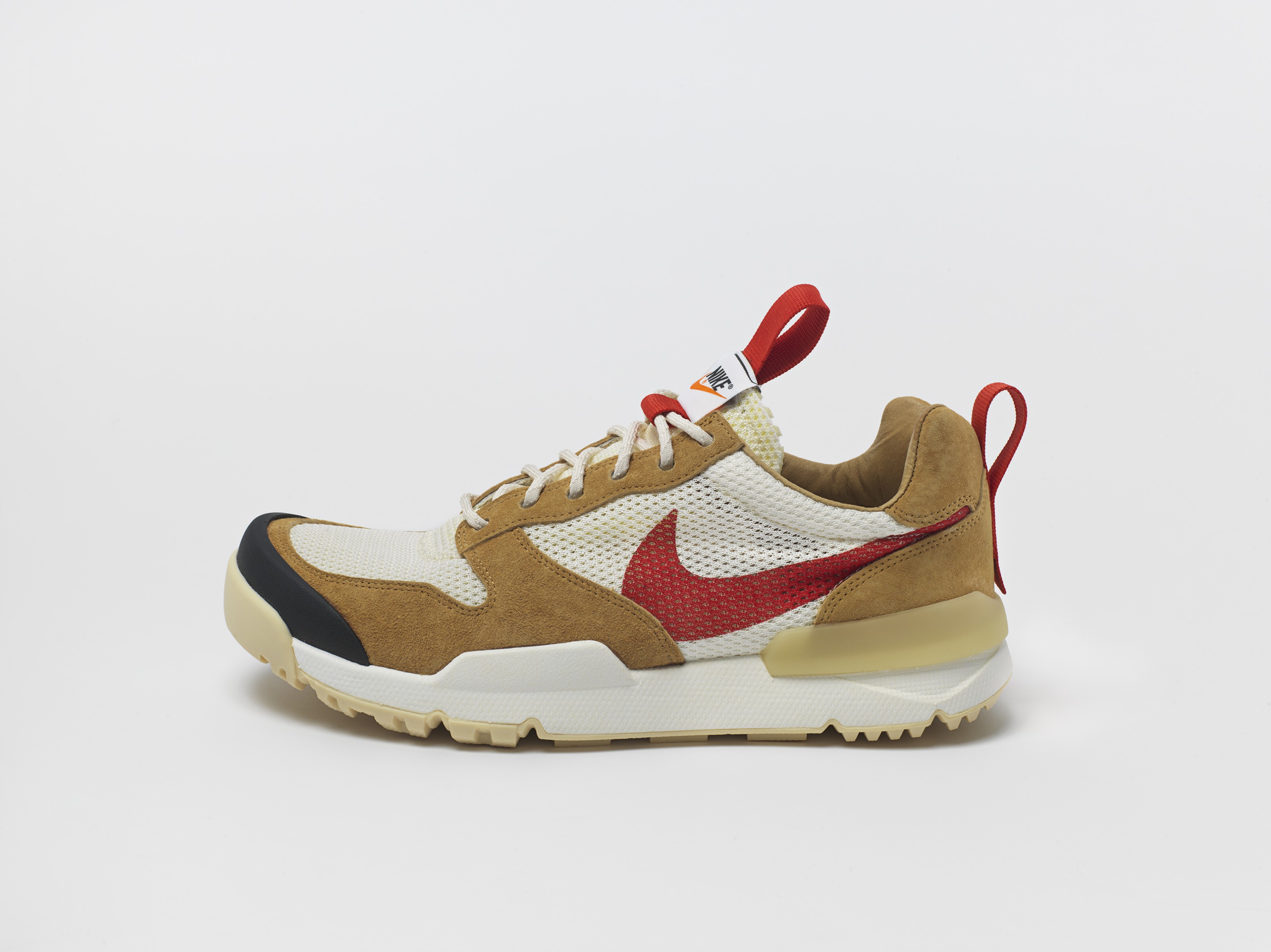 トム・サックスとNikeCraftがマーズ ヤード スニーカーの最新