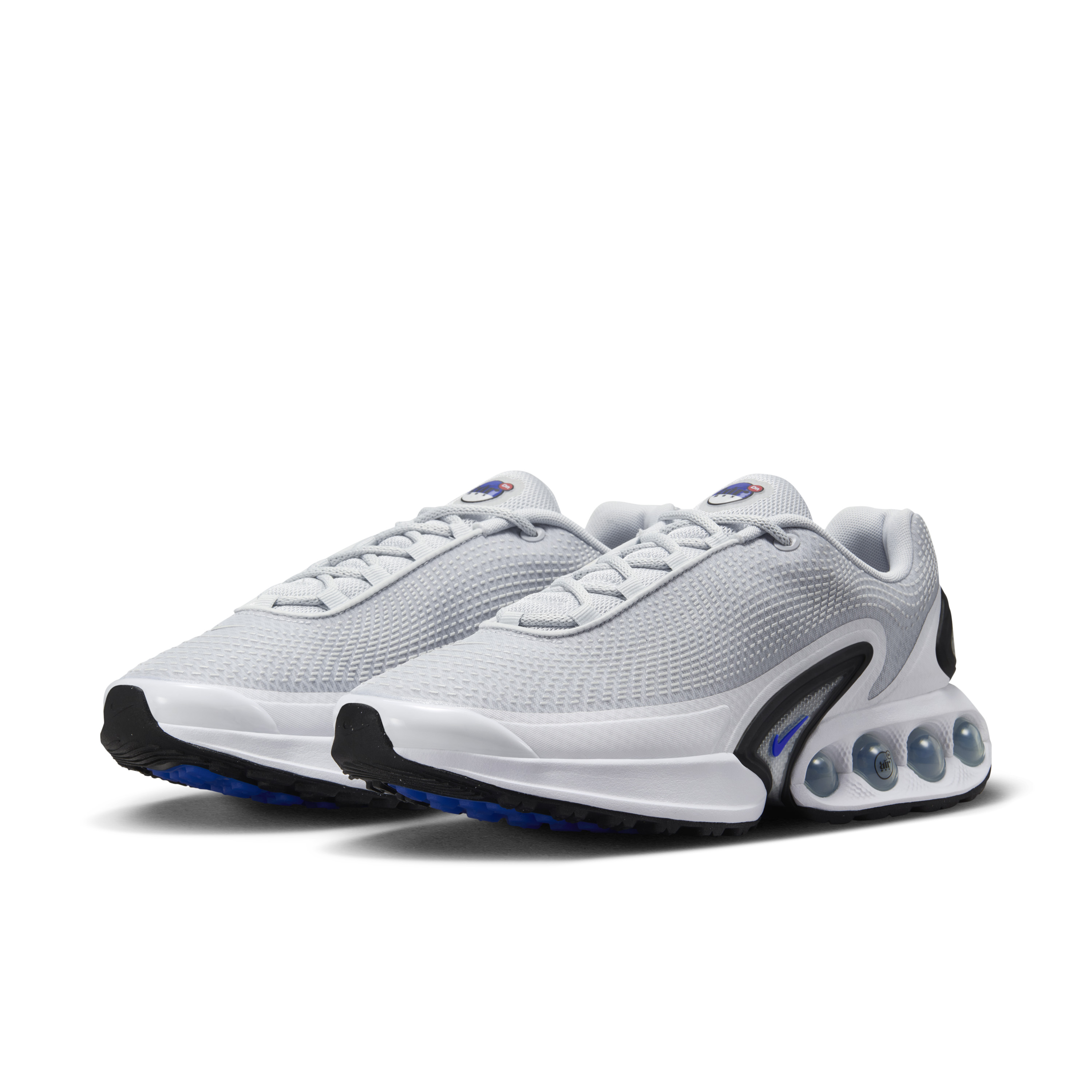 太し様 1時間程度着用 AIRMAX(エアマックス)DN28.5cm ナイキ エア マックス Dn：新時代のAir — NIKE, Inc.