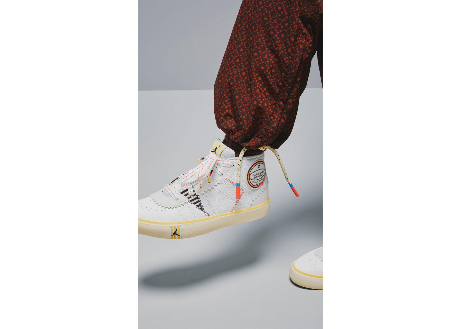 ✩新品未使用 ナイキ✩JORDAN × MAISON CHATEAU ROUGE Size 8 - Maison Château Rouge x Air Jordan 2 United Youth