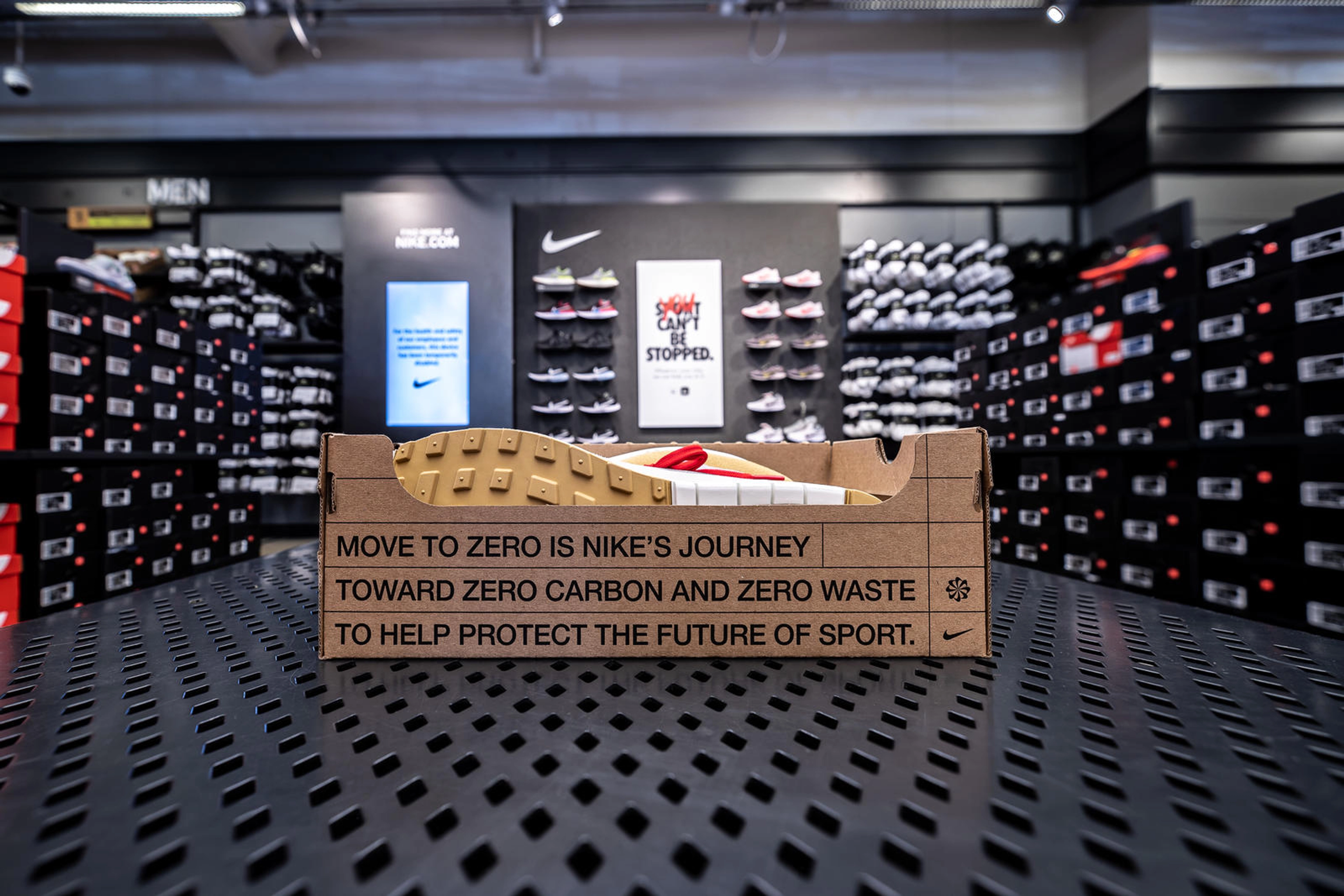 Nike Refurbished Box Side