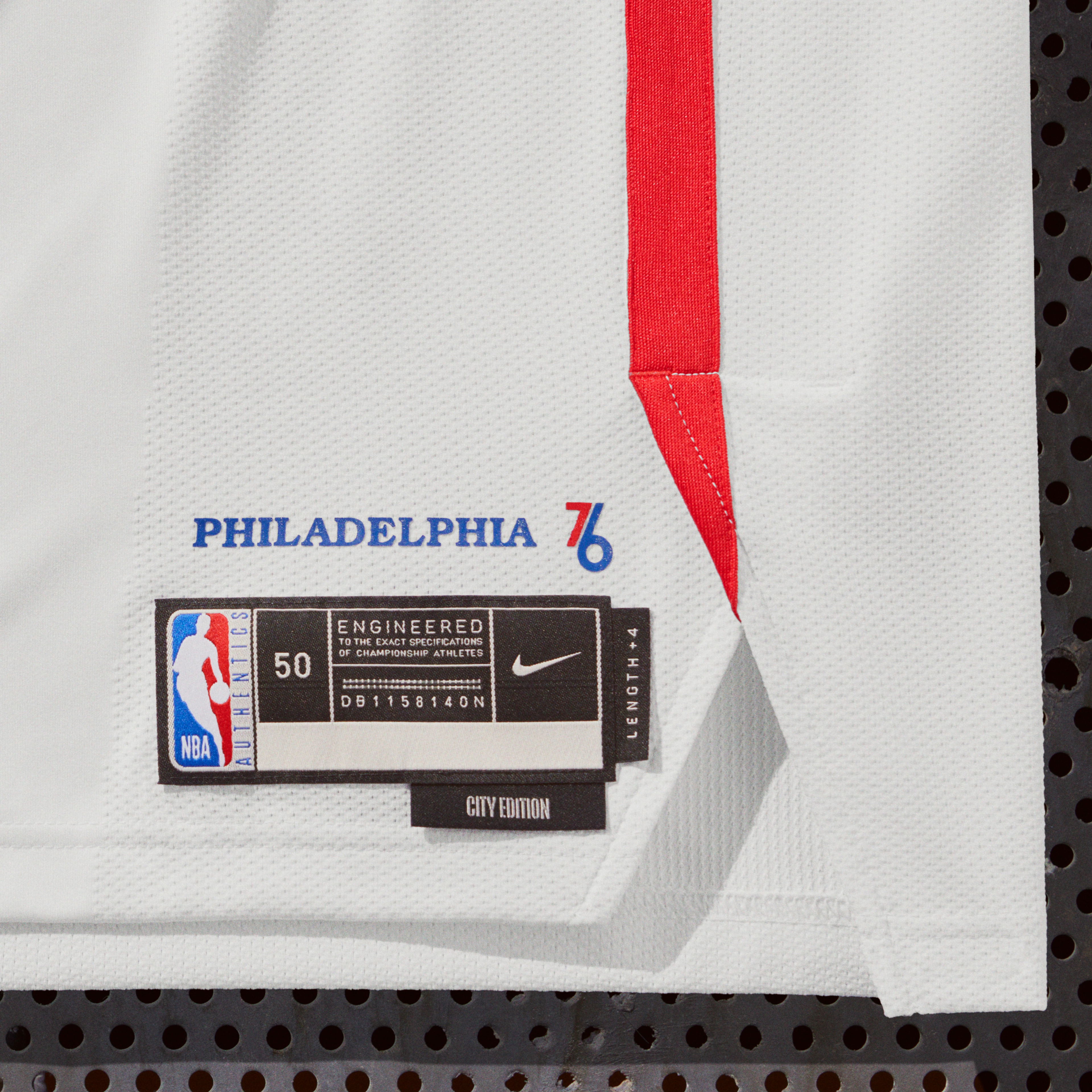 Ho22 Nbacityedition Na Offbody Philadelphia Tag 00594 04