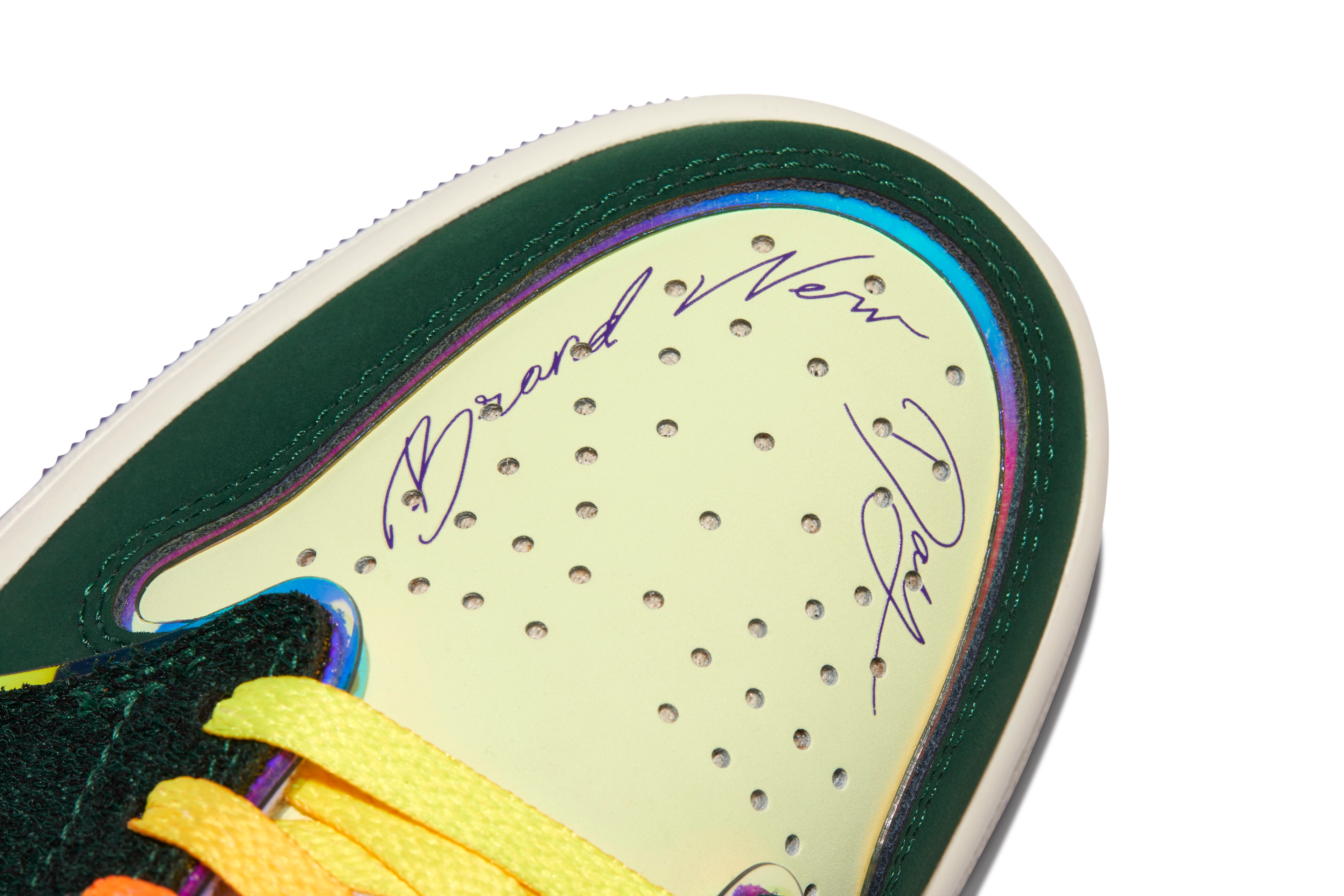 Nike Doernbecher Freestyle Xviii Riddhi Shoe Detail 01
