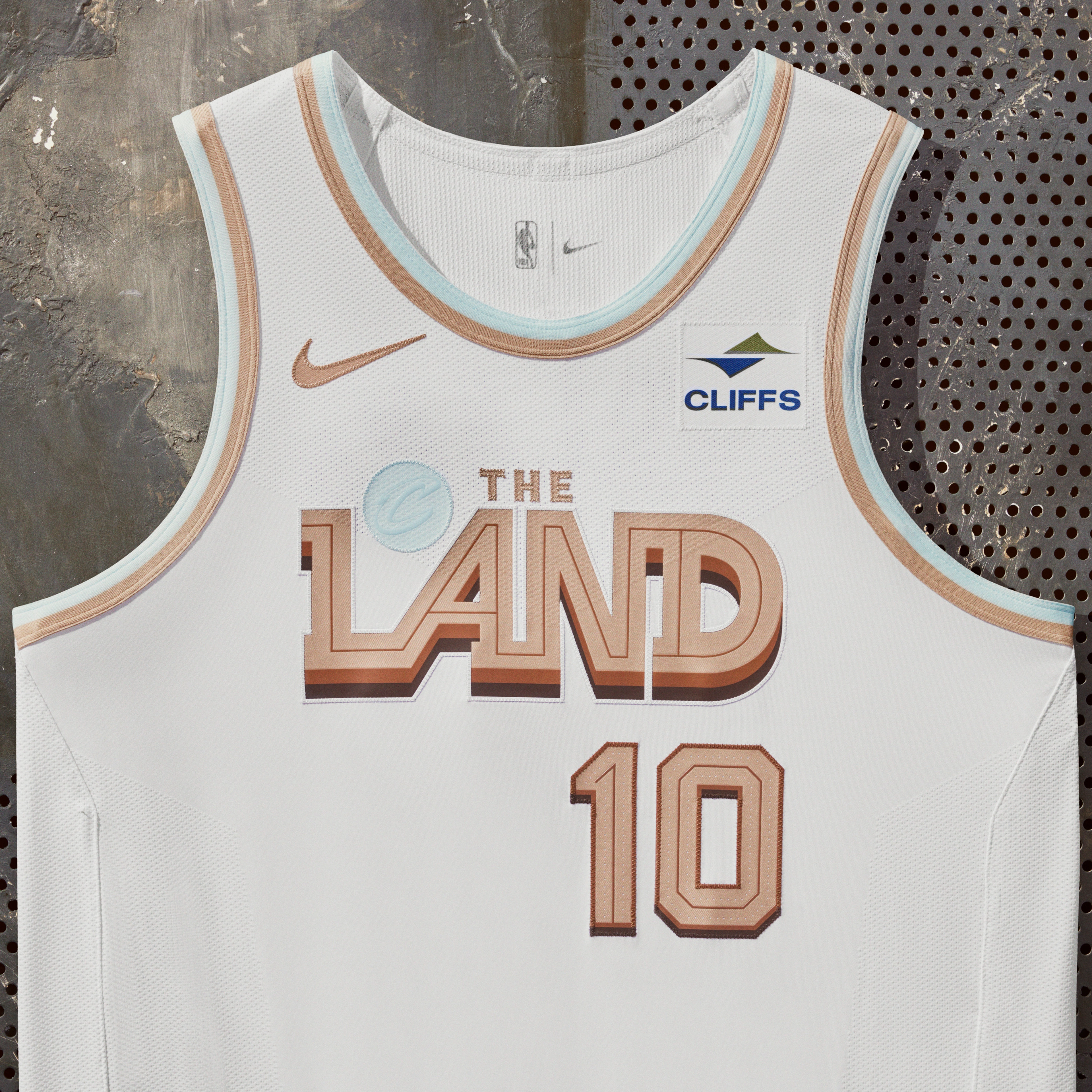 Ho22 Nbacityedition Na Offbody Cleveland Detail 00322 05 Sp 02