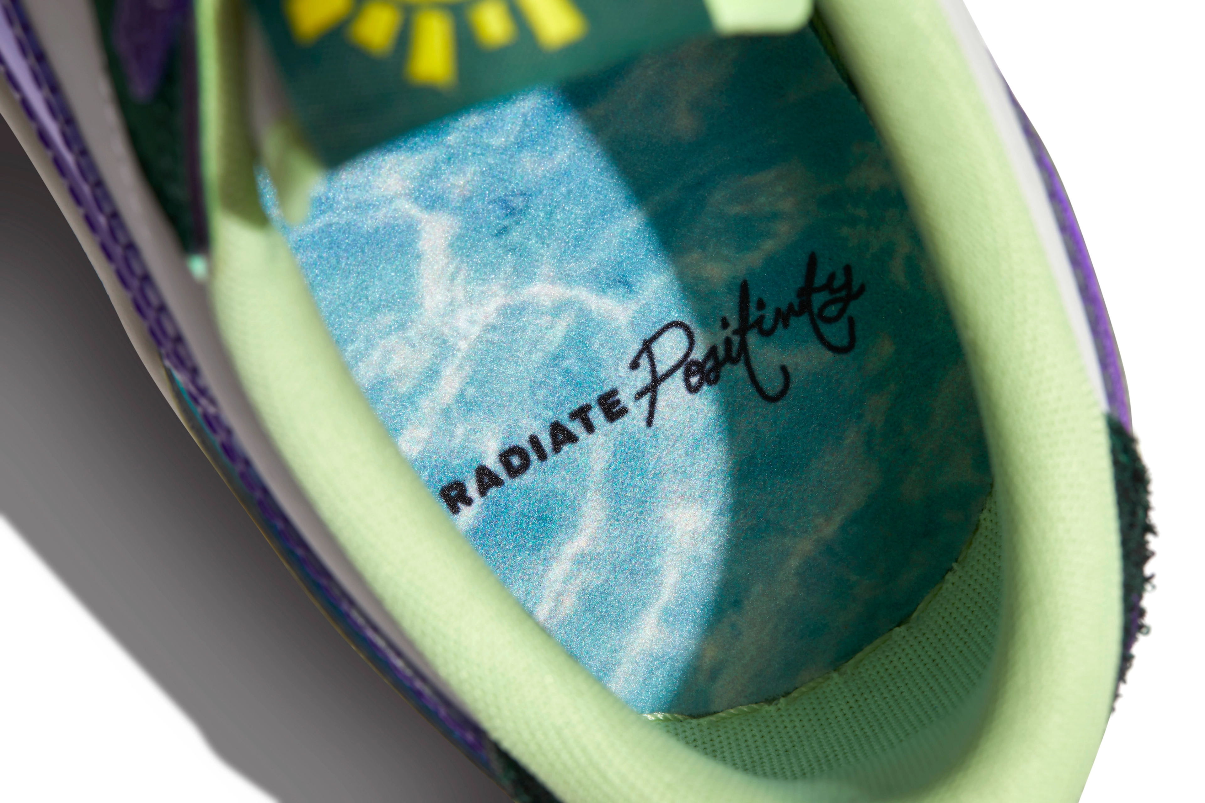 Nike Doernbecher Freestyle Xviii Riddhi Shoe Detail 06