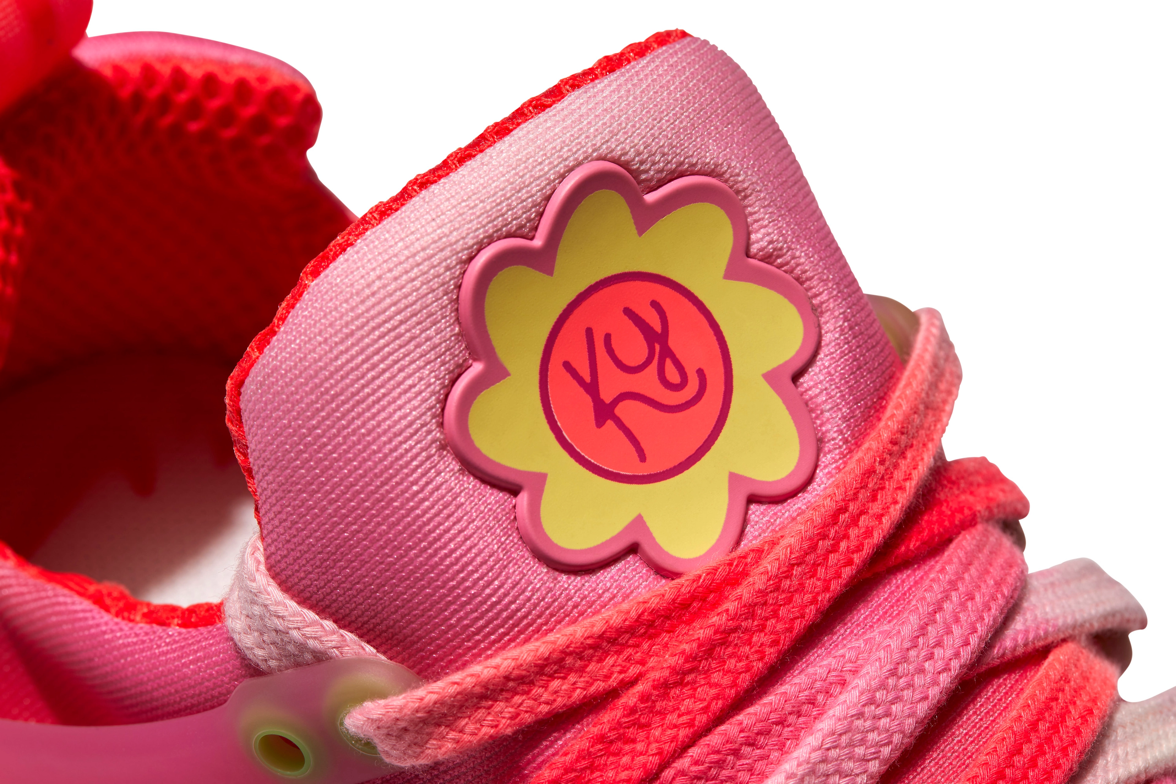 Nike Doernbecher Freestyle Xviii Kylee Shoe Detail 01