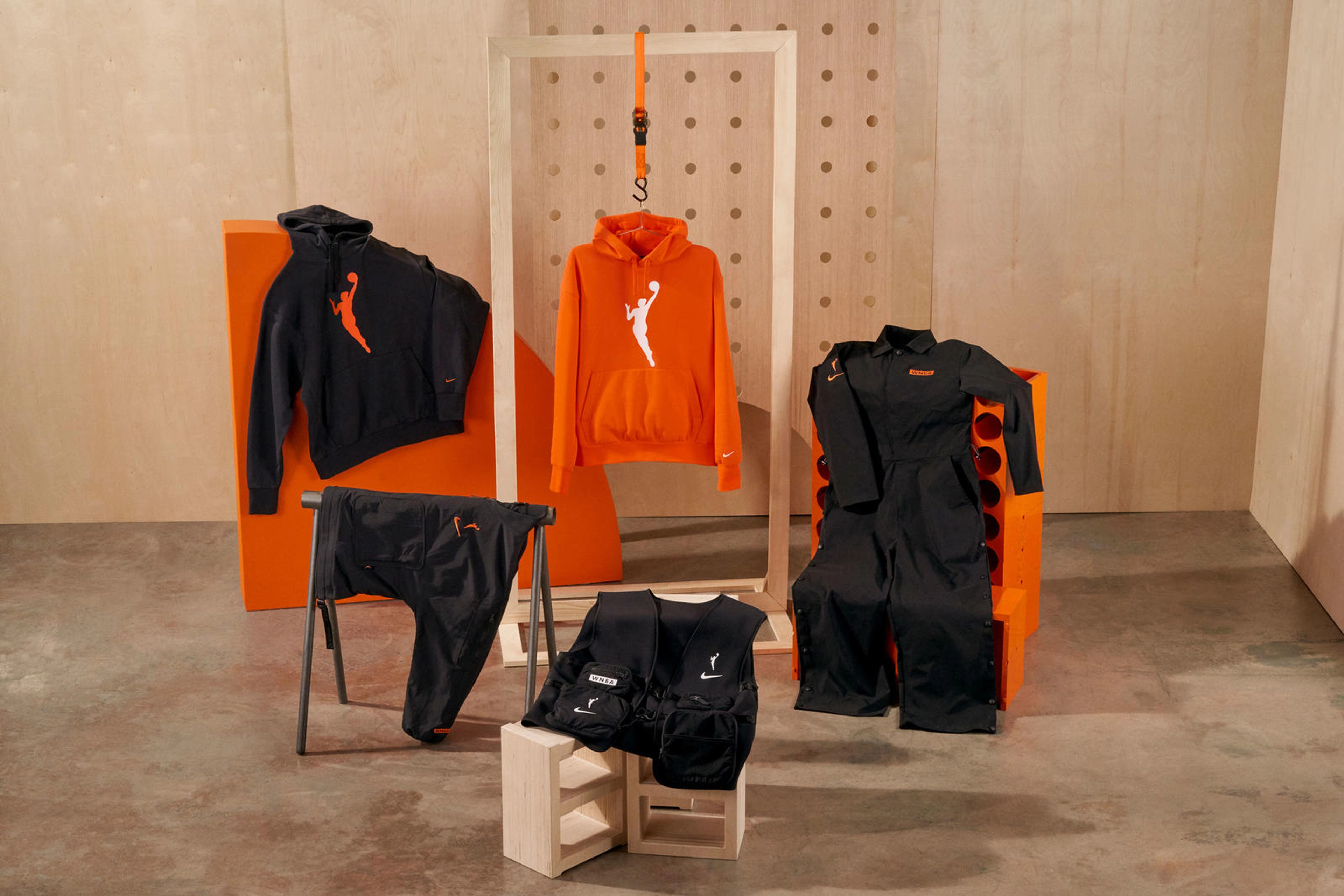 Sp21 Bb Wnba League Gear Na Laydown