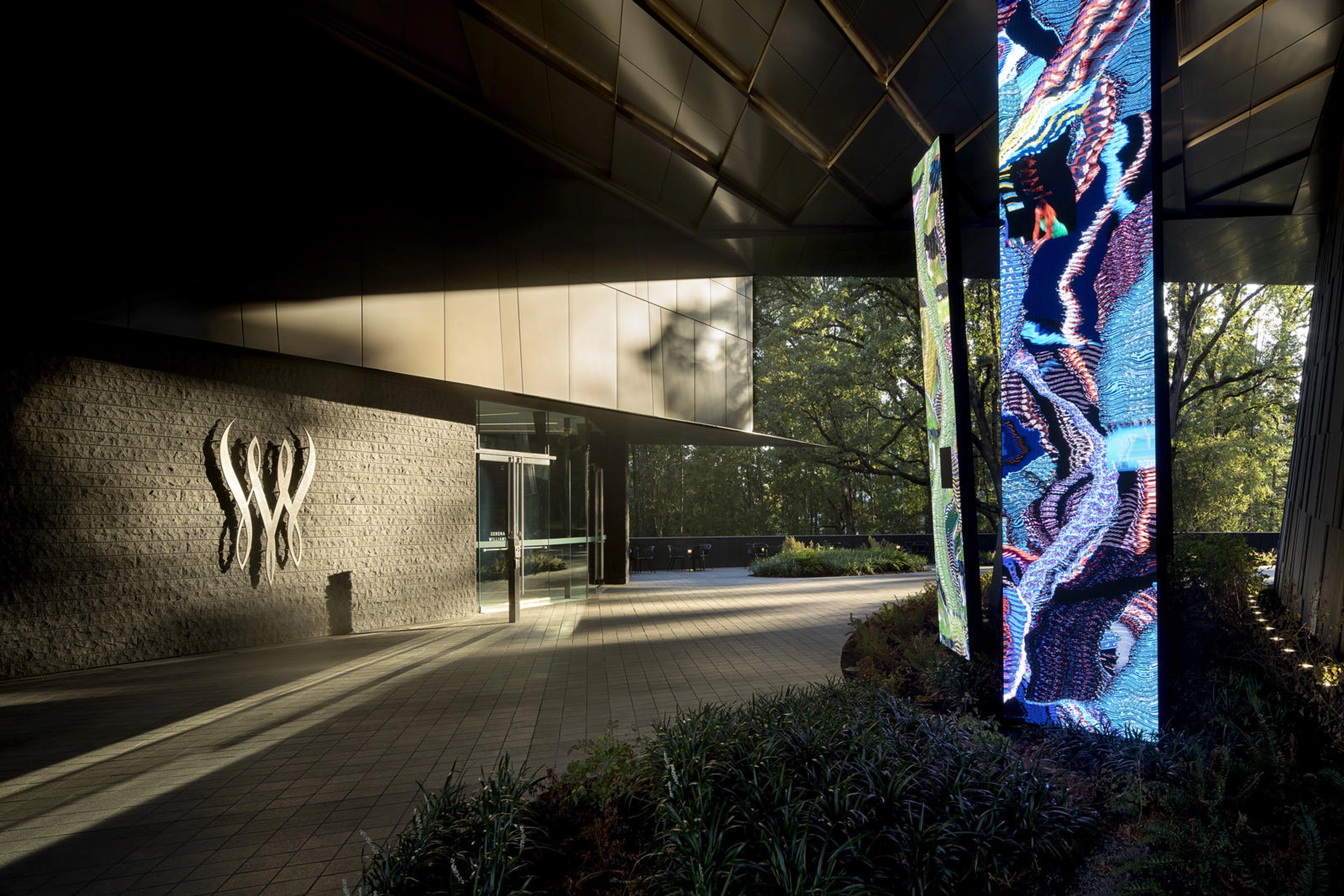 Nike Serena Williams Building 03 Entrance Canogar Installation Jeremy Bittermann 107704