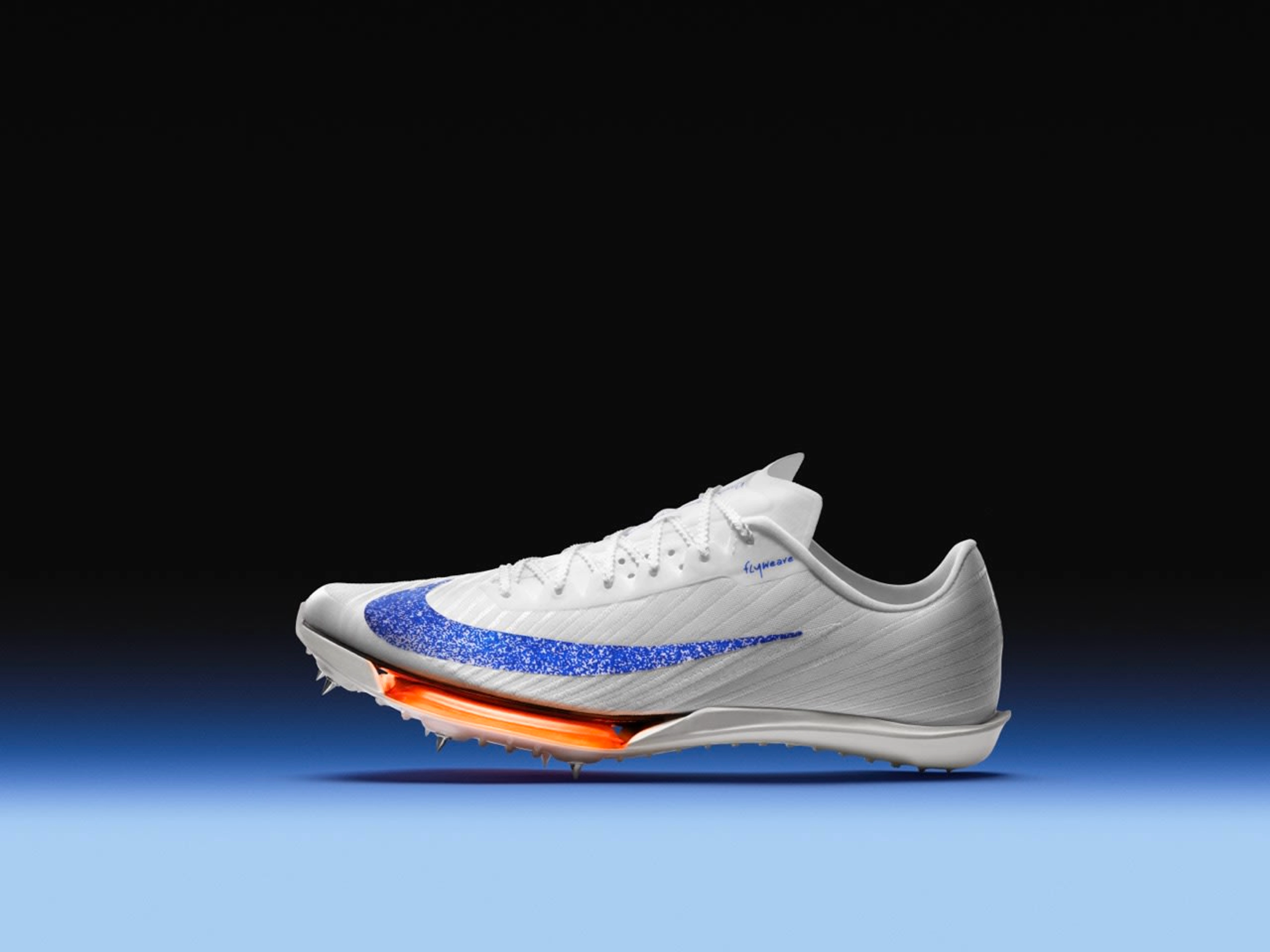 Left view of the Nike Maxfly 2 in a sail color.