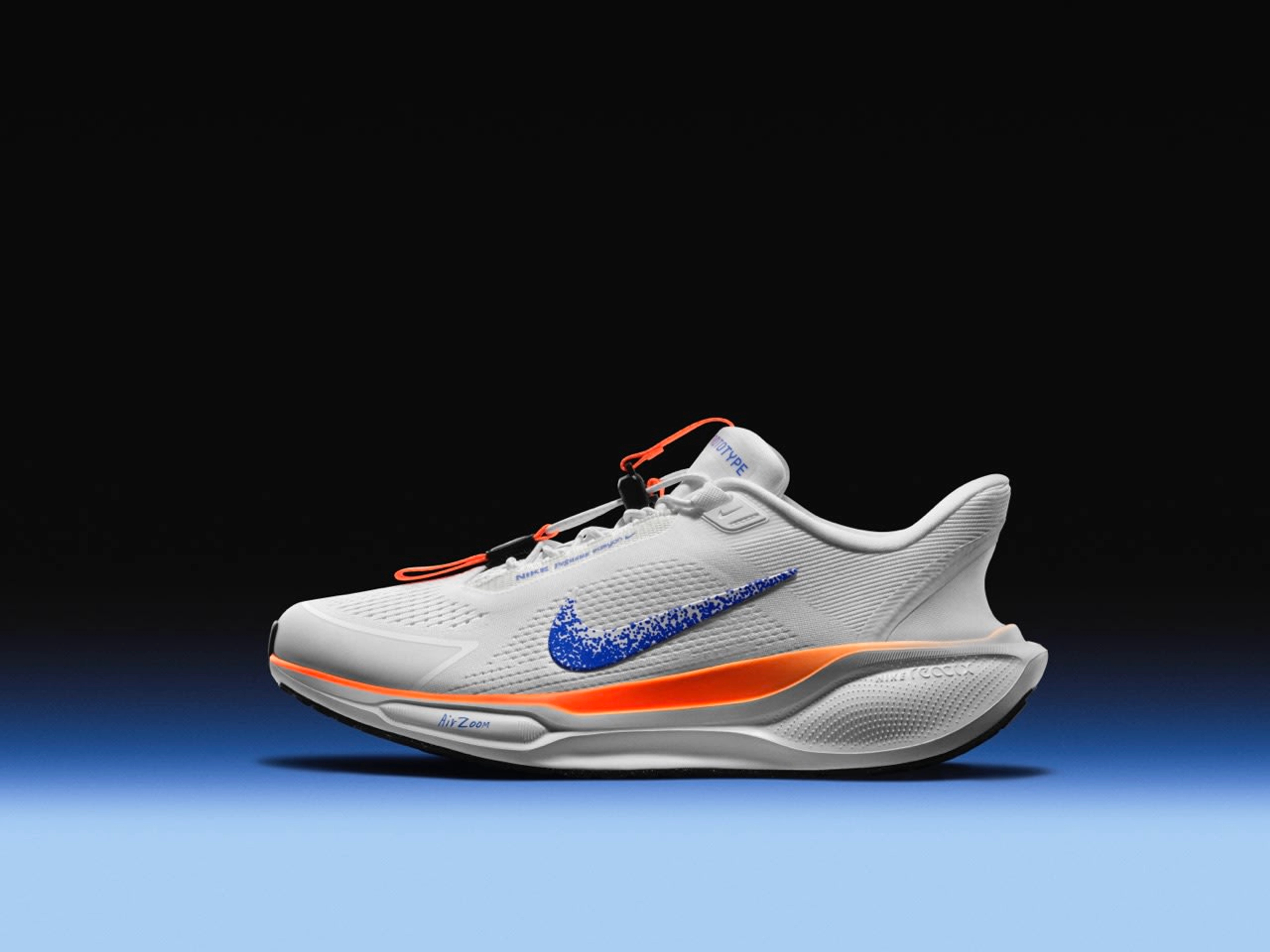Left view of the Nike Pegasus EasyOn in white.